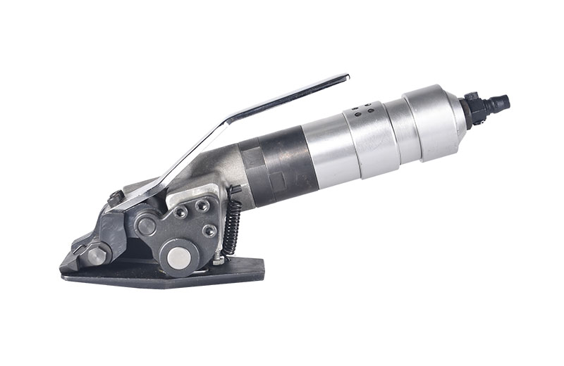 气动钢带打包机维修保养进轮轴更换