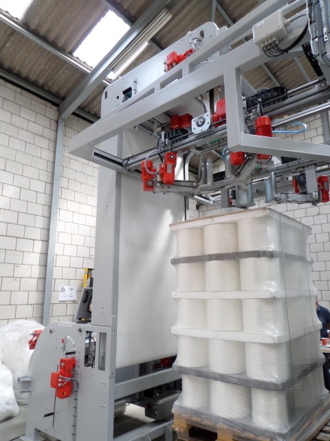 冷拉伸膜套袋机维修