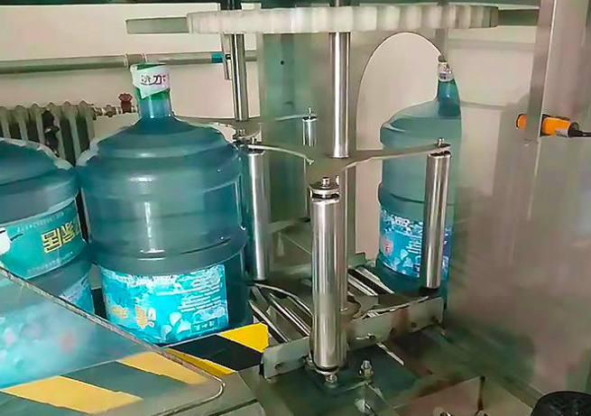 三加仑大桶水套袋机维修